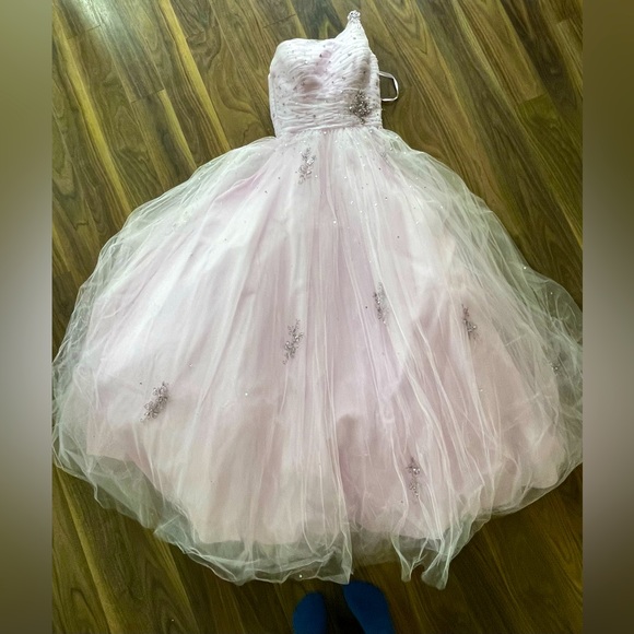 Lavender colored prom dress - Picture 1 of 5